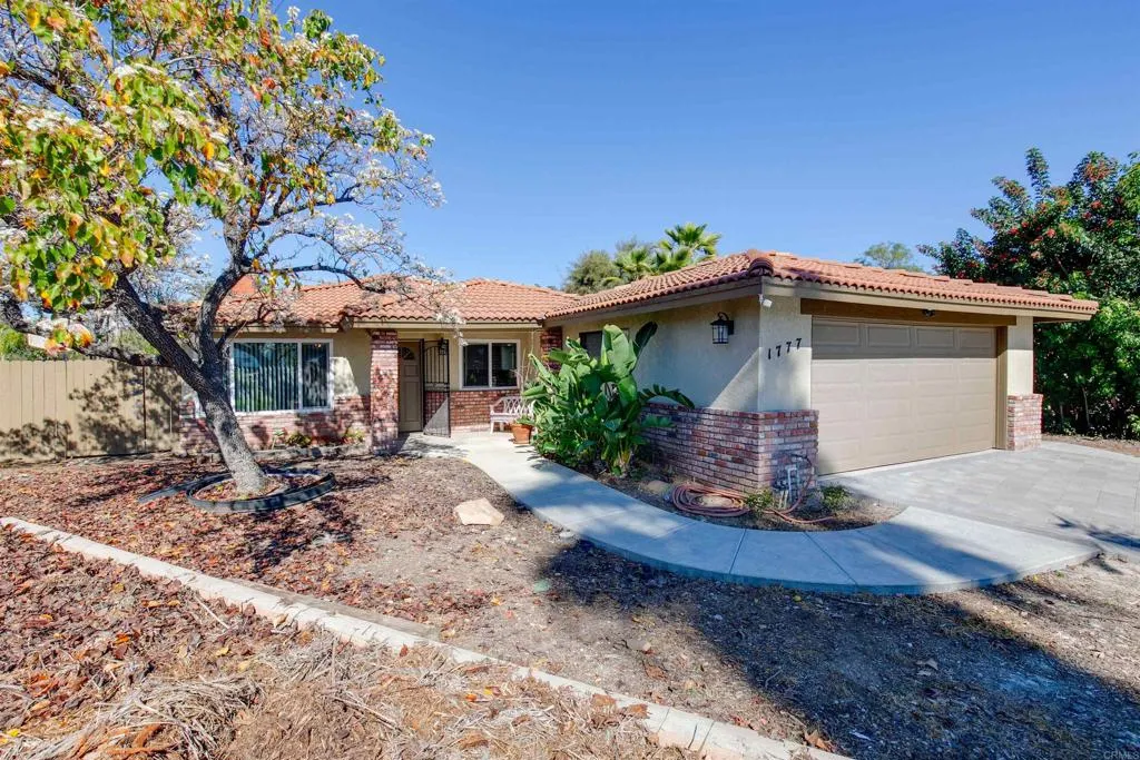 https://cdn.realtyfeed.com/cdn/127/306114932/9361b3189fc74f6acd51f05d65769114.webp