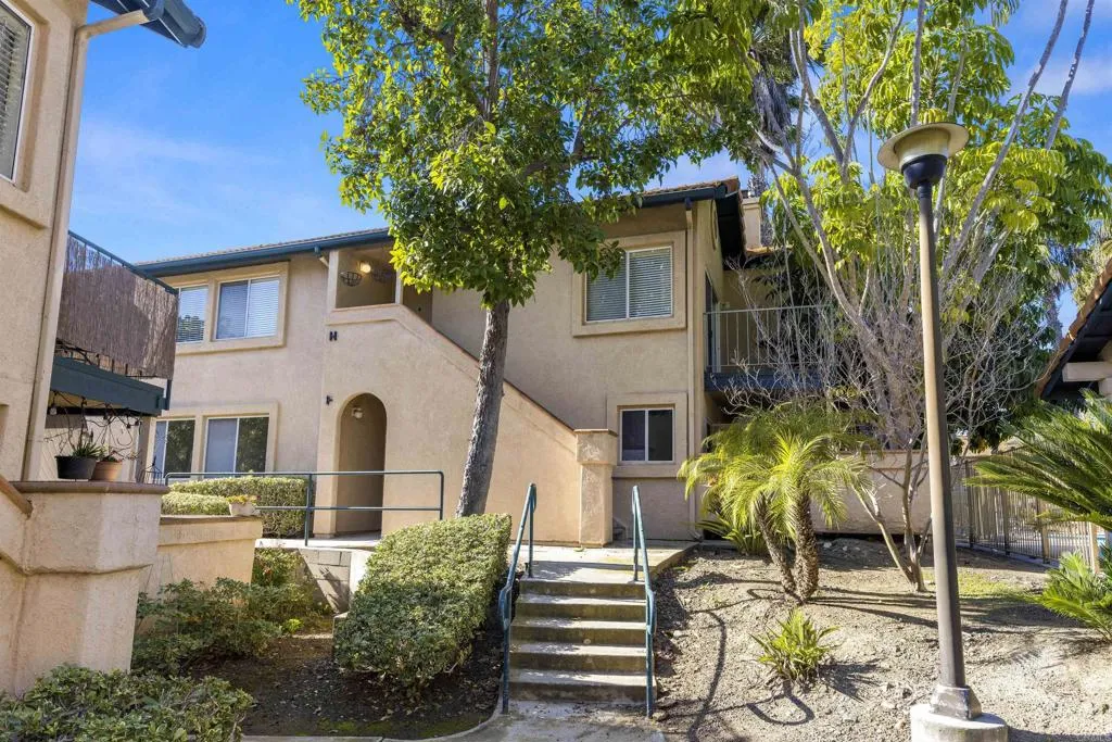 MLS: PTP2401157 Condo For Sale
