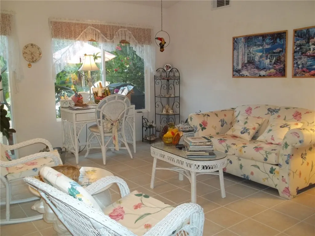 https://cdn.realtyfeed.com/cdn/127/306115890/965dafff2570e3932722c8d1f86f0c10.webp