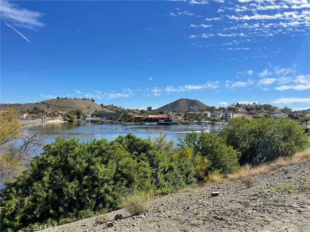 21943 San Joaquin, Canyon Lake, CA, 92587