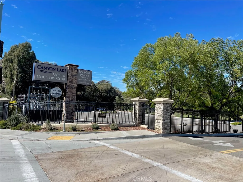 21943 San Joaquin, Canyon Lake, CA, 92587