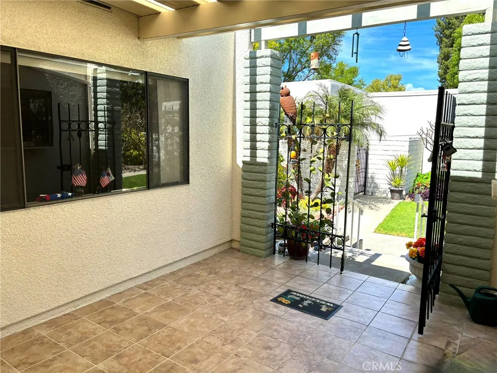 2081 Ronda Granada UNIT A, Laguna Woods, CA, 92637
