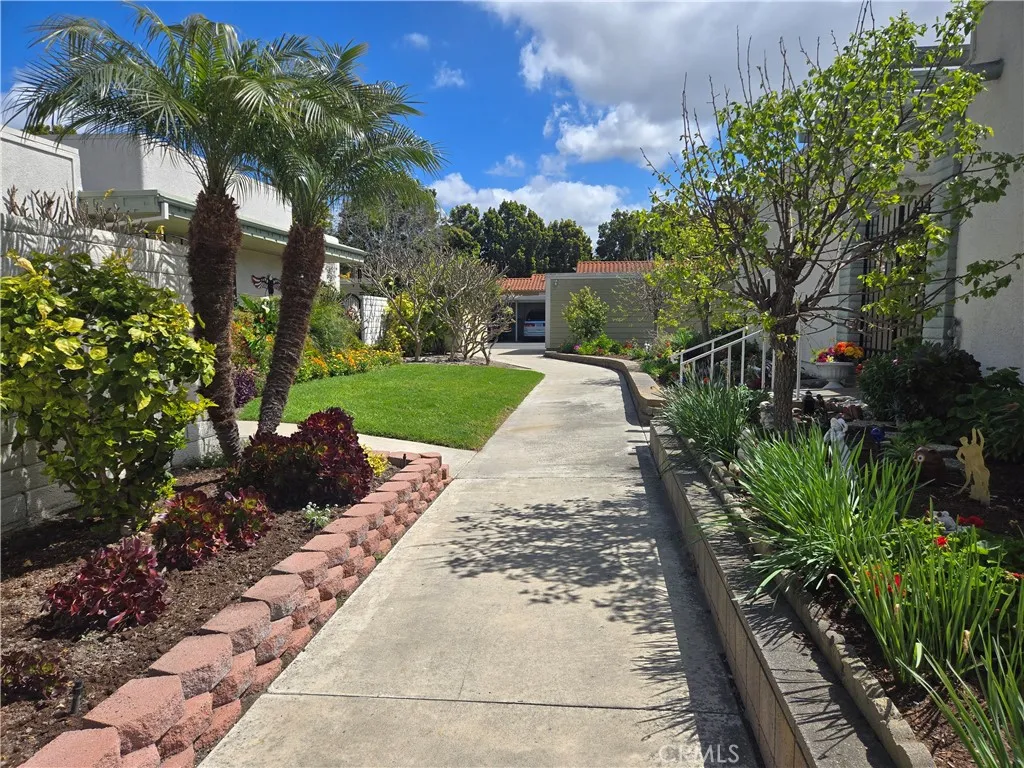 2081 Ronda Granada UNIT A, Laguna Woods, CA, 92637