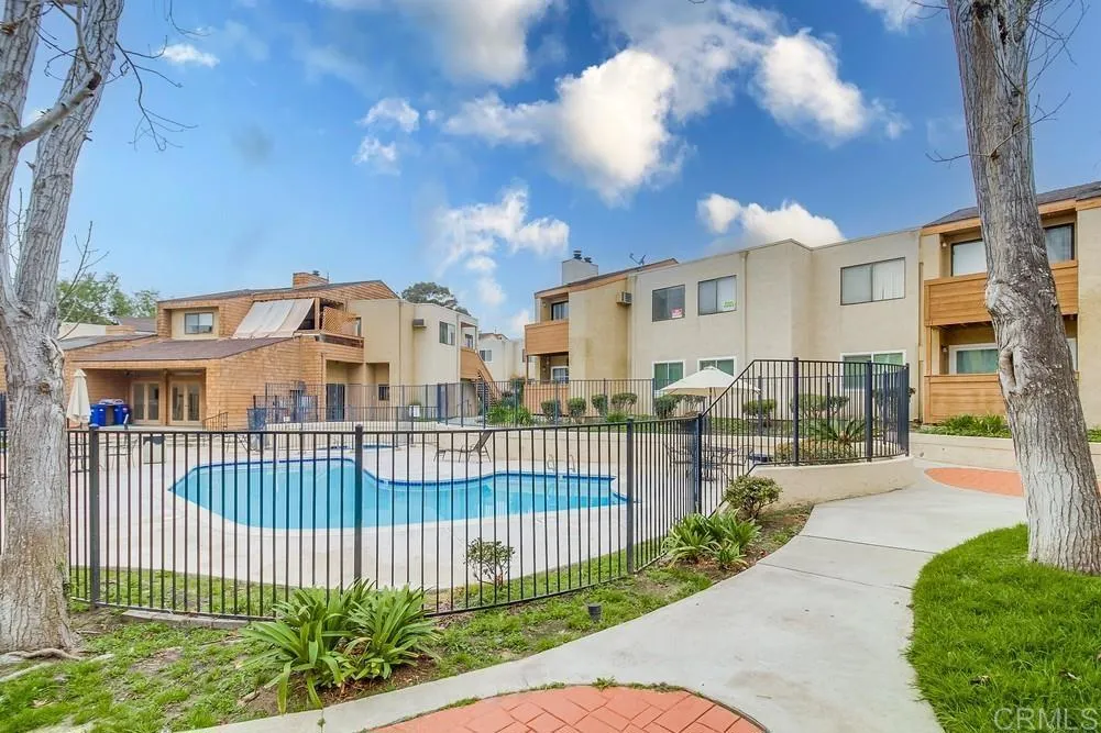 https://cdn.realtyfeed.com/cdn/127/306117025/4f9c32591ac2d9e1845432ba86c60822.webp