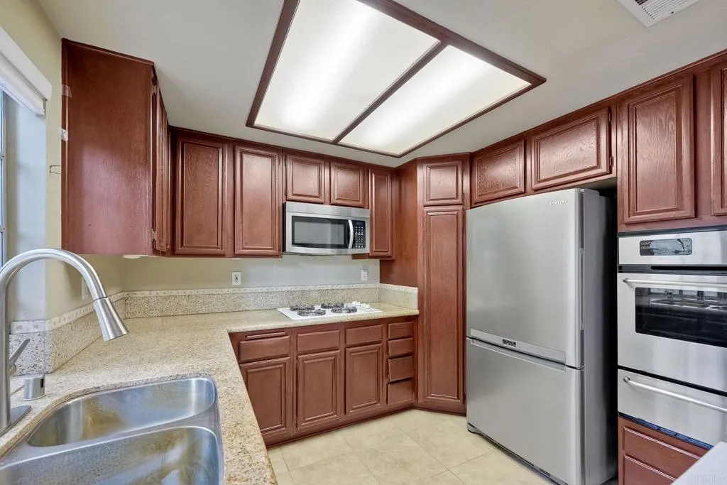 https://cdn.realtyfeed.com/cdn/127/306117051/3e5bc005afabebd325a834e795575054.webp