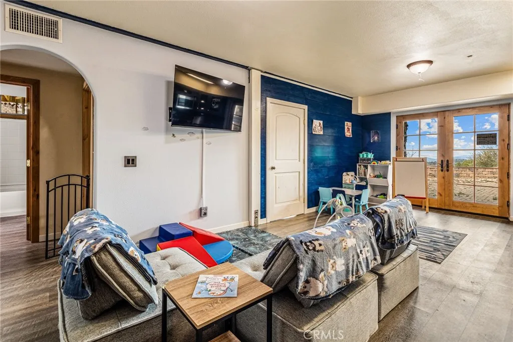 https://cdn.realtyfeed.com/cdn/127/306117788/be20907e87c95e9fb5701f4b924393ca.webp