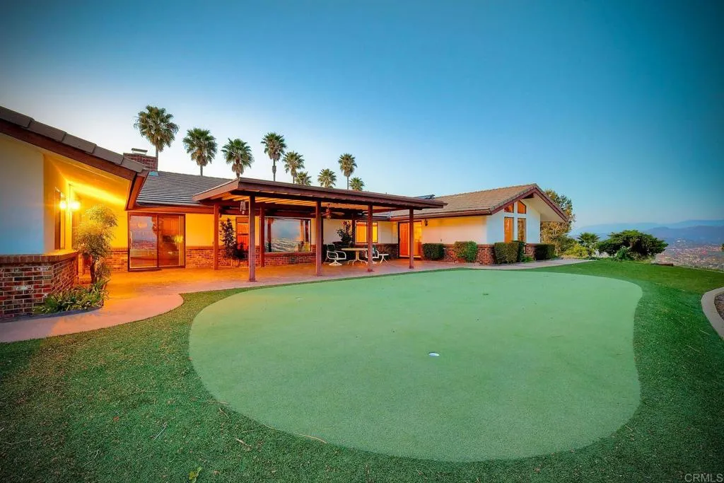 576 Camino De La Cima, San Marcos, CA, 92078