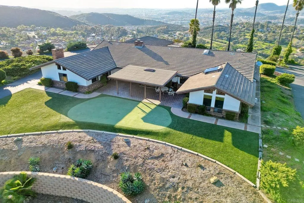 576 Camino De La Cima, San Marcos, CA, 92078