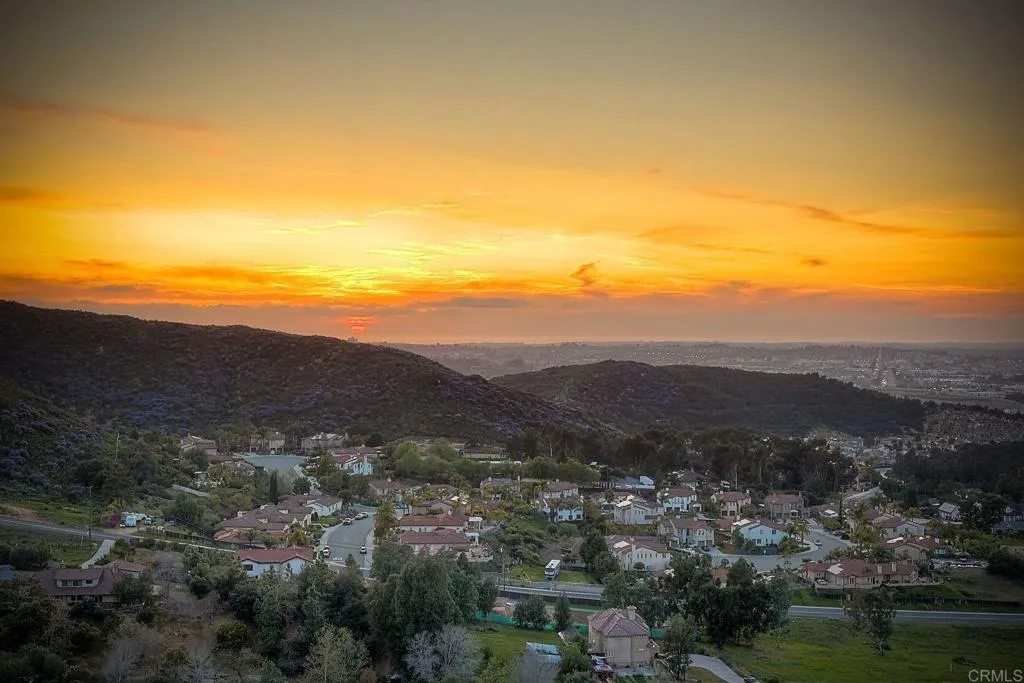 576 Camino De La Cima, San Marcos, CA, 92078