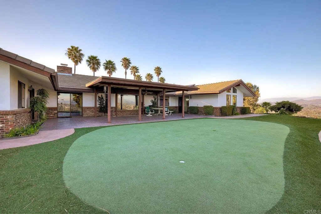 576 Camino De La Cima, San Marcos, CA, 92078