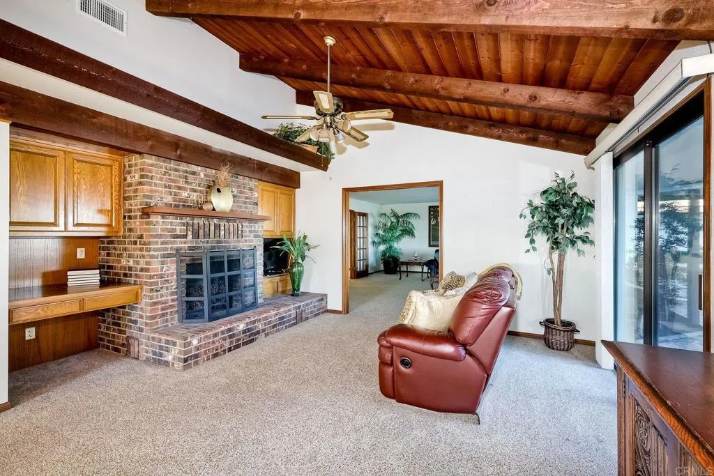 576 Camino De La Cima, San Marcos, CA, 92078