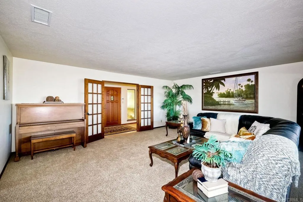 576 Camino De La Cima, San Marcos, CA, 92078