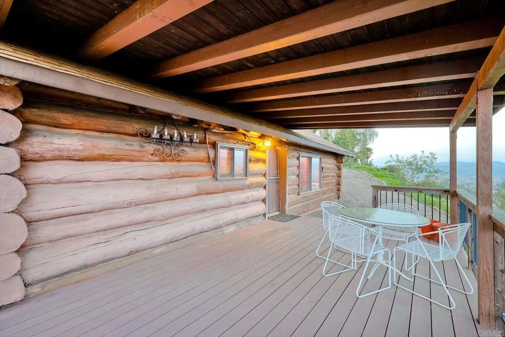 576 Camino De La Cima, San Marcos, CA, 92078