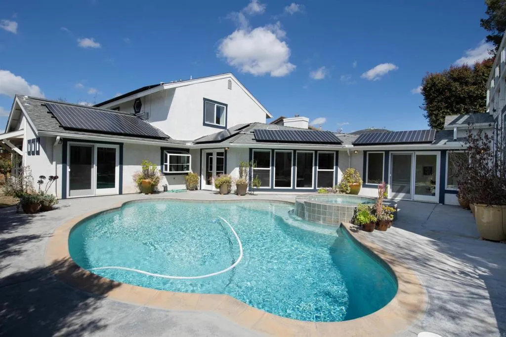 https://cdn.realtyfeed.com/cdn/127/306118408/1632409c55c9d328c650d4d7cb20f639.webp