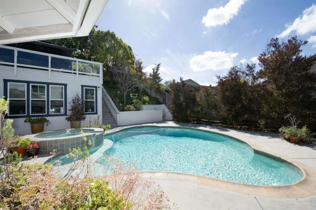https://cdn.realtyfeed.com/cdn/127/306118408/2068396c2f78ff09896160fd8127e299.webp