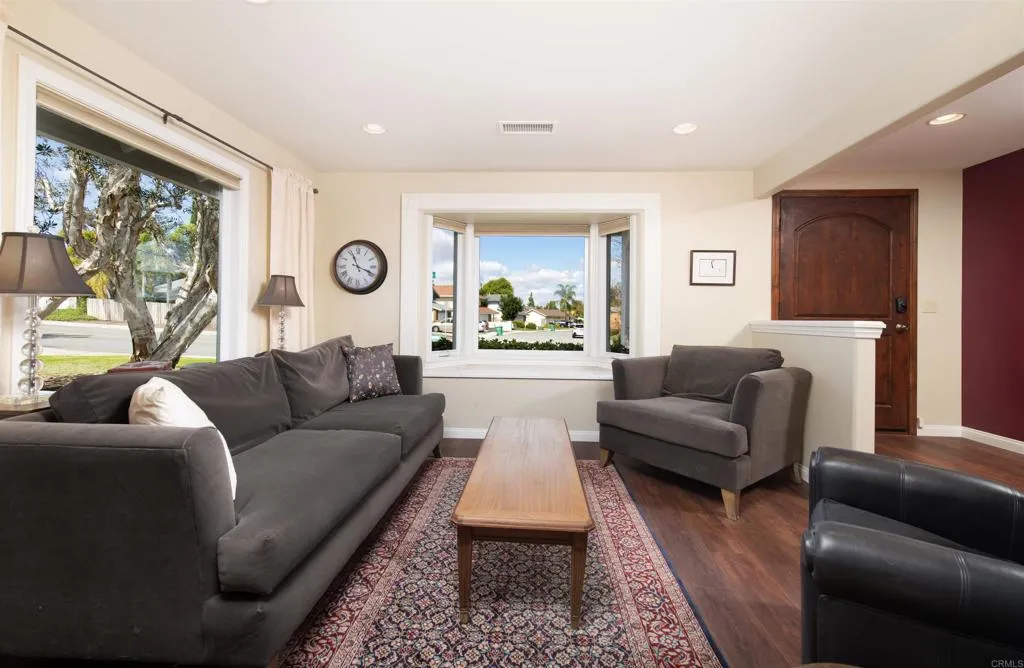 https://cdn.realtyfeed.com/cdn/127/306118408/30280d2c4a47c9ee71b25b448609cb2a.webp