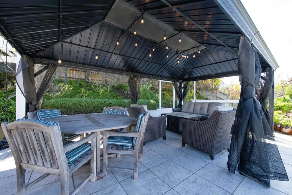 https://cdn.realtyfeed.com/cdn/127/306118408/5412bfb91c01102d71123bcb28f7b42d.webp