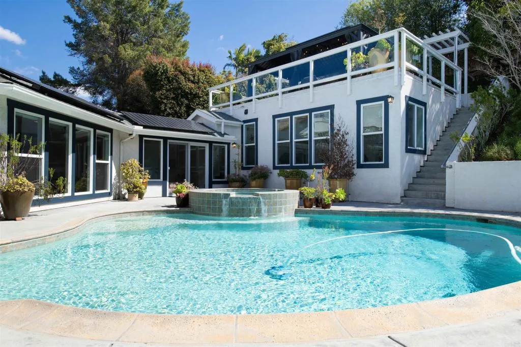 https://cdn.realtyfeed.com/cdn/127/306118408/5631753a9f1f1440916ab532bd64ad8a.webp