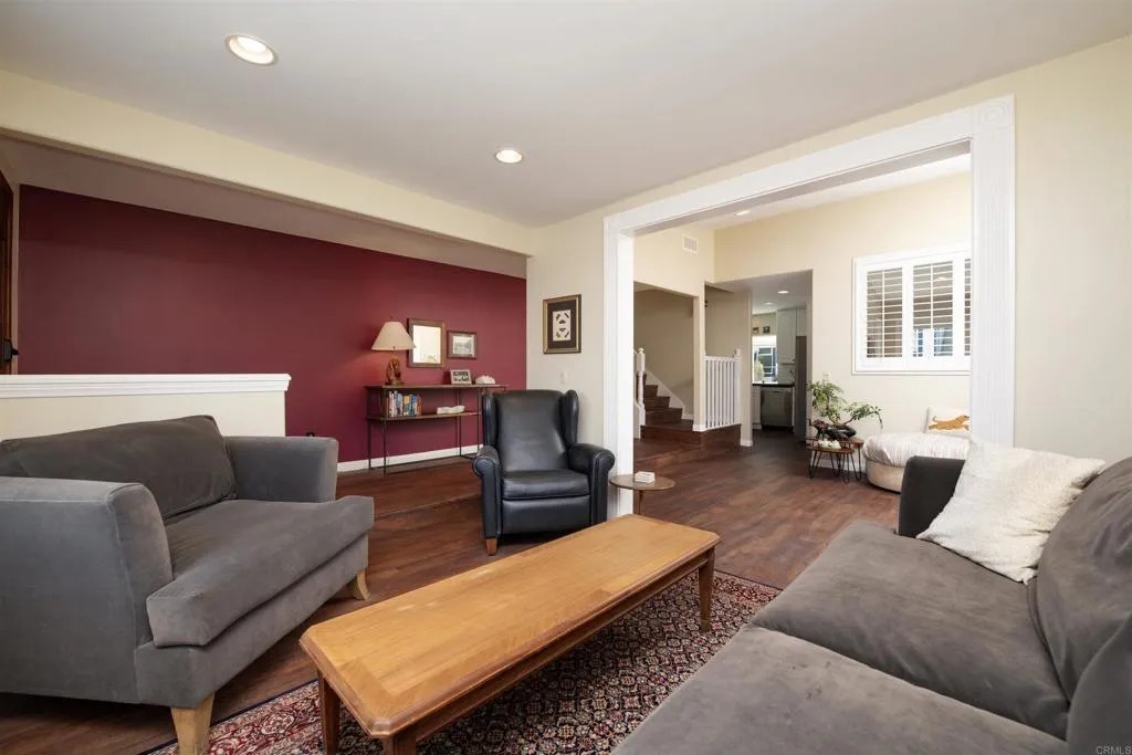 https://cdn.realtyfeed.com/cdn/127/306118408/625ba6fd58f7aea6e6cb941e3c75f868.webp