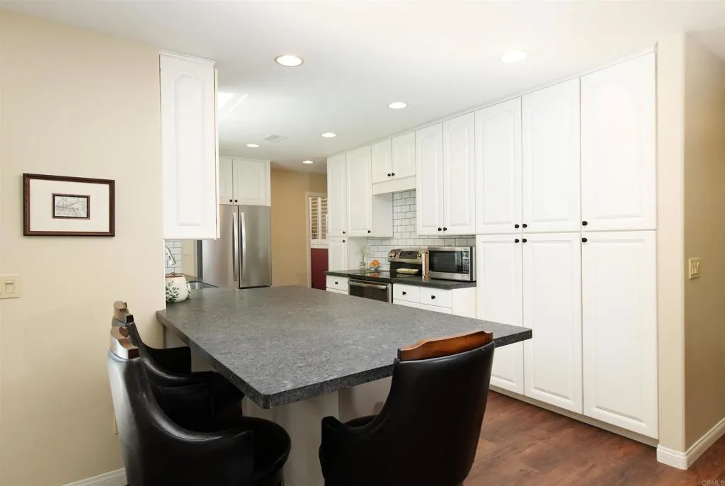 https://cdn.realtyfeed.com/cdn/127/306118408/8a0d3c536d5fcc28cb013d6f73dd163d.webp