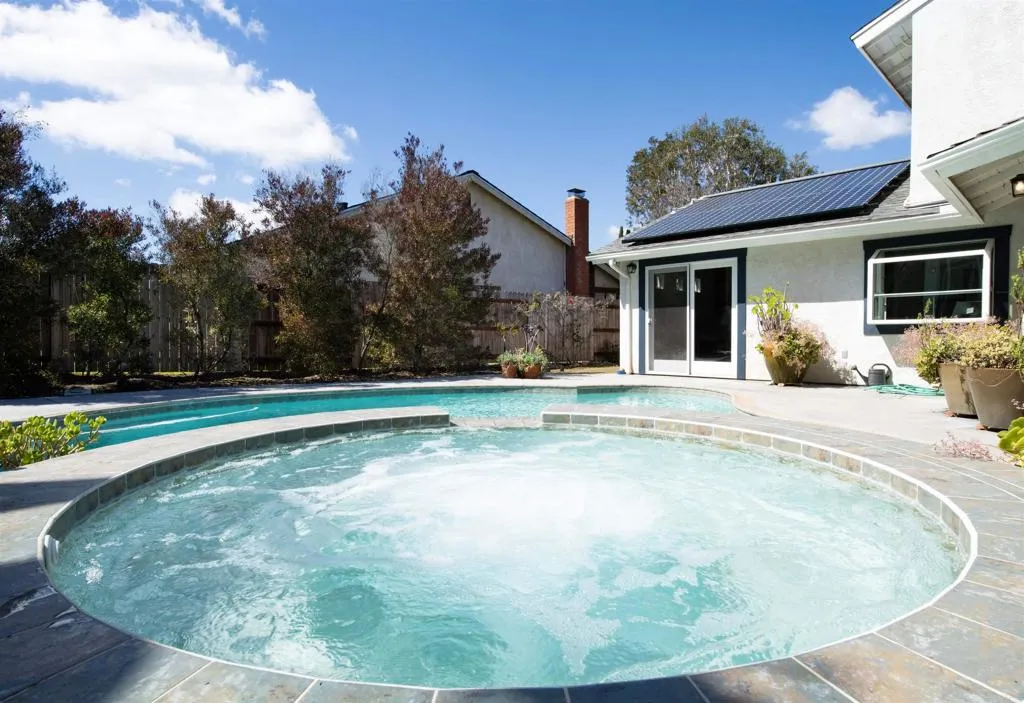 https://cdn.realtyfeed.com/cdn/127/306118408/fcf94f59371c4103aa1f6142d86ba49a.webp