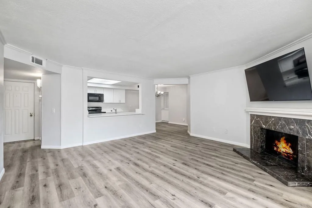 https://cdn.realtyfeed.com/cdn/127/306120385/526a0b2f49c784542408266b97d810b5.webp