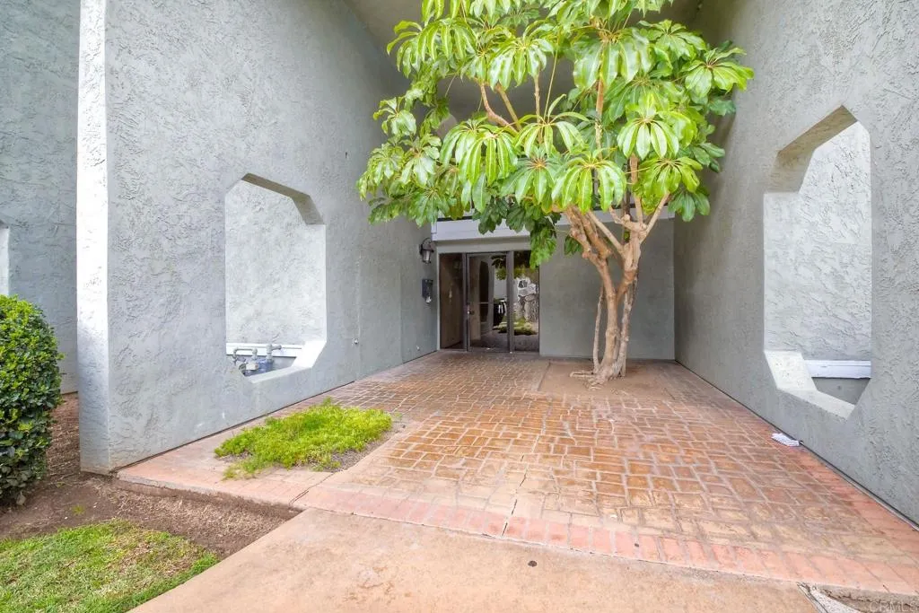 https://cdn.realtyfeed.com/cdn/127/306120385/80090731311ebef7577d8ef4494681b8.webp