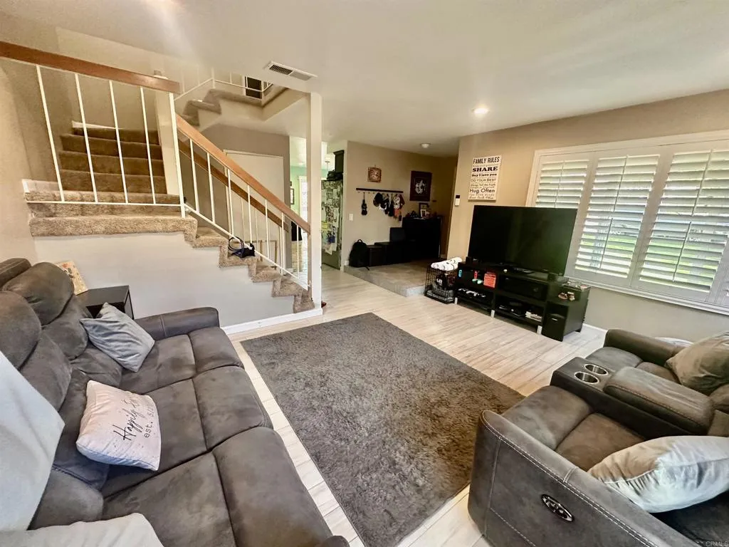 Photo #5: PTP2401331 Listing 