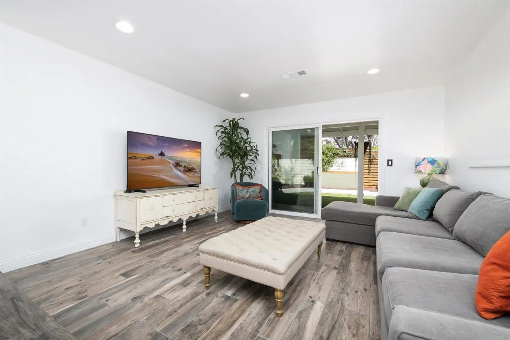 Photo #4: NDP2402071 Listing 