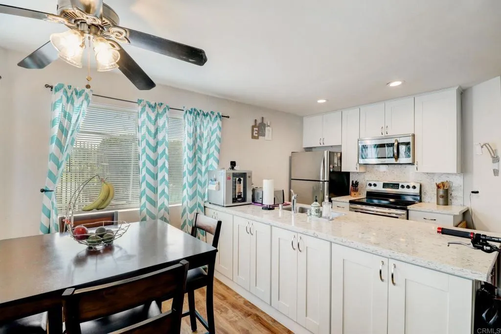 Photo #6: PTP2401510 Listing 