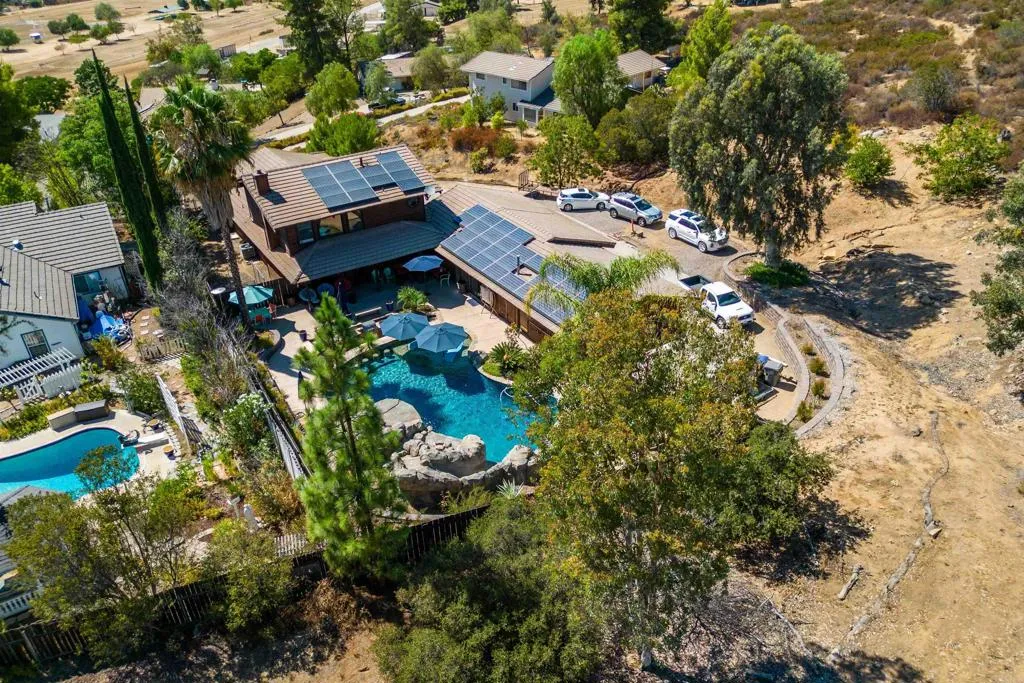 https://cdn.realtyfeed.com/cdn/127/306127034/6034ef6bd9cbca781f58866452a353e0.webp