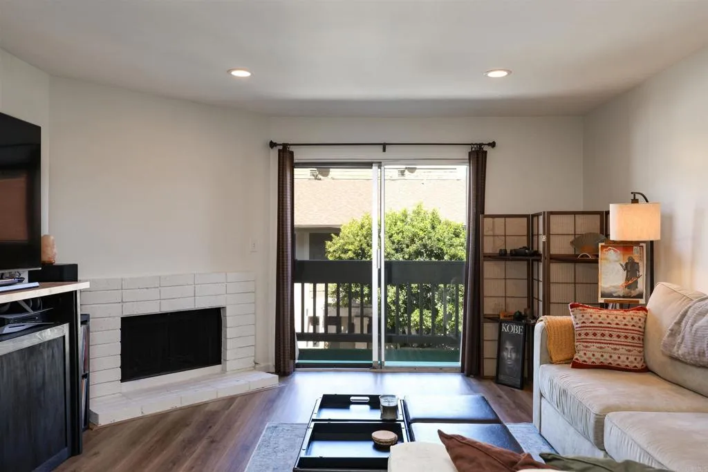 Photo #2: PTP2401630 Listing 