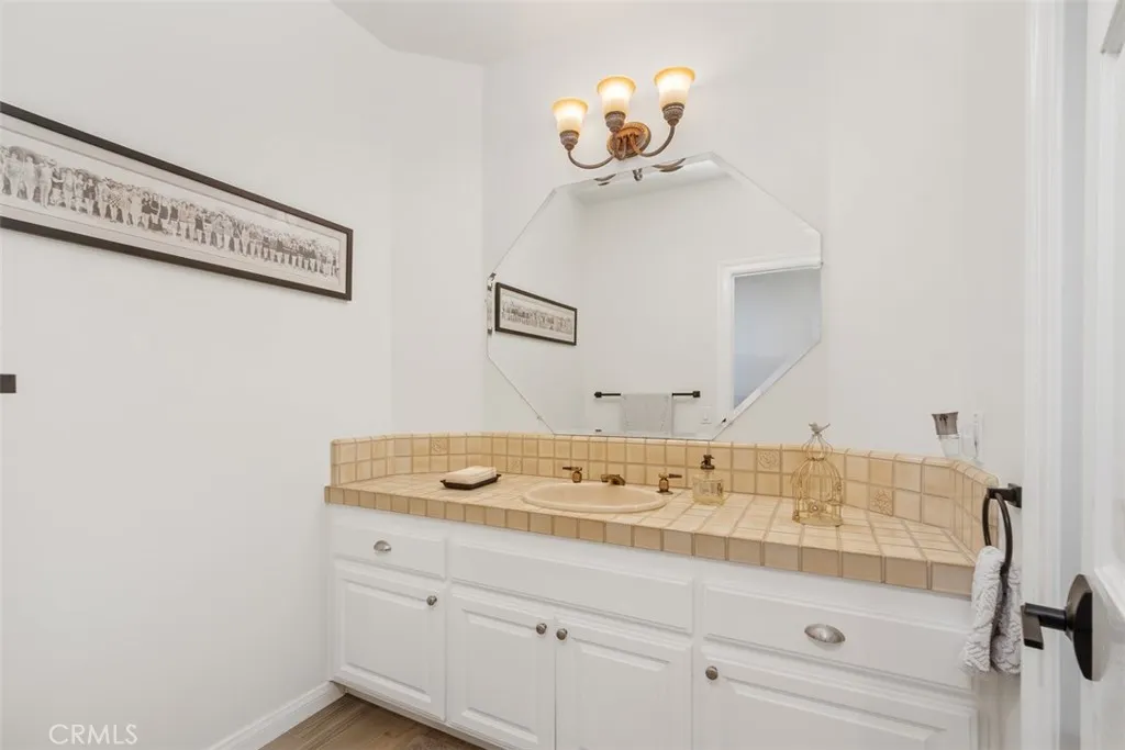 https://cdn.realtyfeed.com/cdn/127/306130734/393b14df838cf7a7cc39db3d5cafd8c1.webp