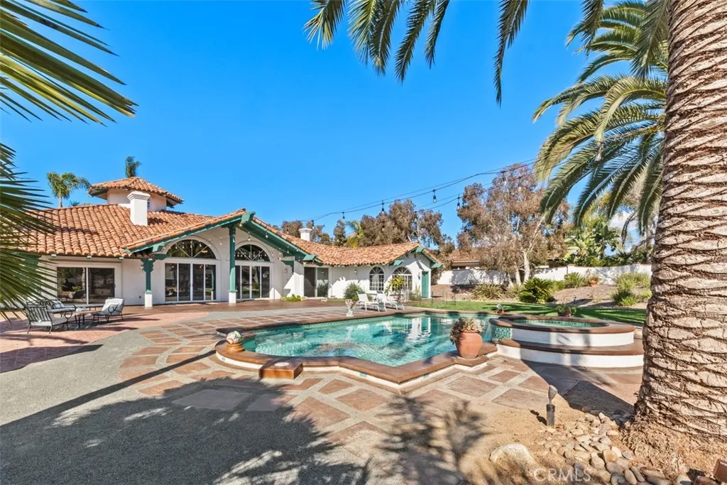 https://cdn.realtyfeed.com/cdn/127/306130734/75659e8d05543626528057b3fcb2d0d6.webp