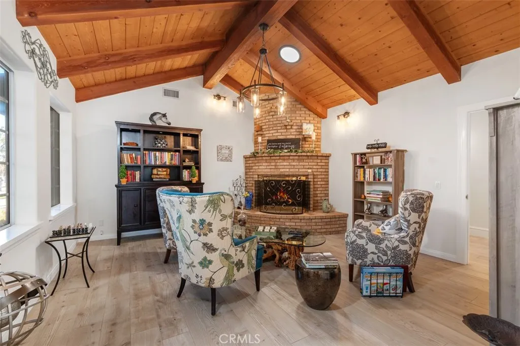 https://cdn.realtyfeed.com/cdn/127/306130734/9e05a8837ec8d520339a57ad011de7a6.webp