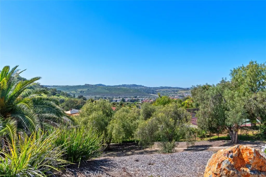 https://cdn.realtyfeed.com/cdn/127/306130734/c93a482ad257d520c64cac28ac4a2426.webp