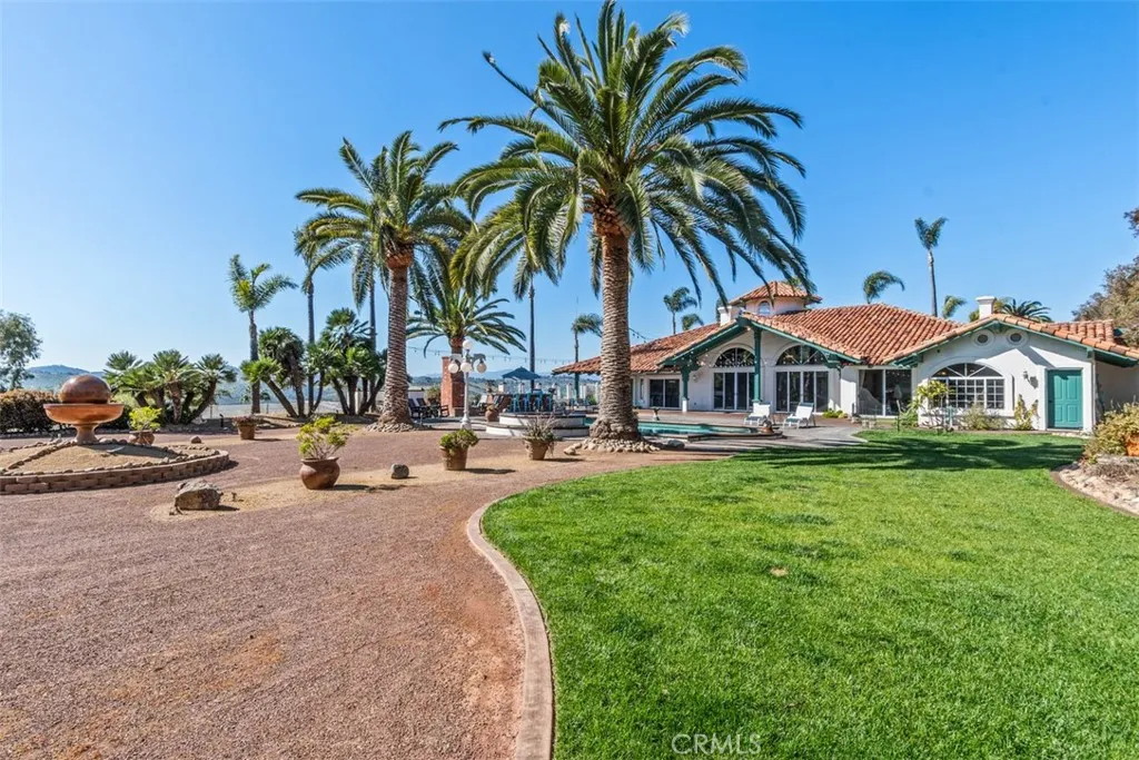 https://cdn.realtyfeed.com/cdn/127/306130734/d4b539b824a6f99bbb8d43a2afaebd56.webp