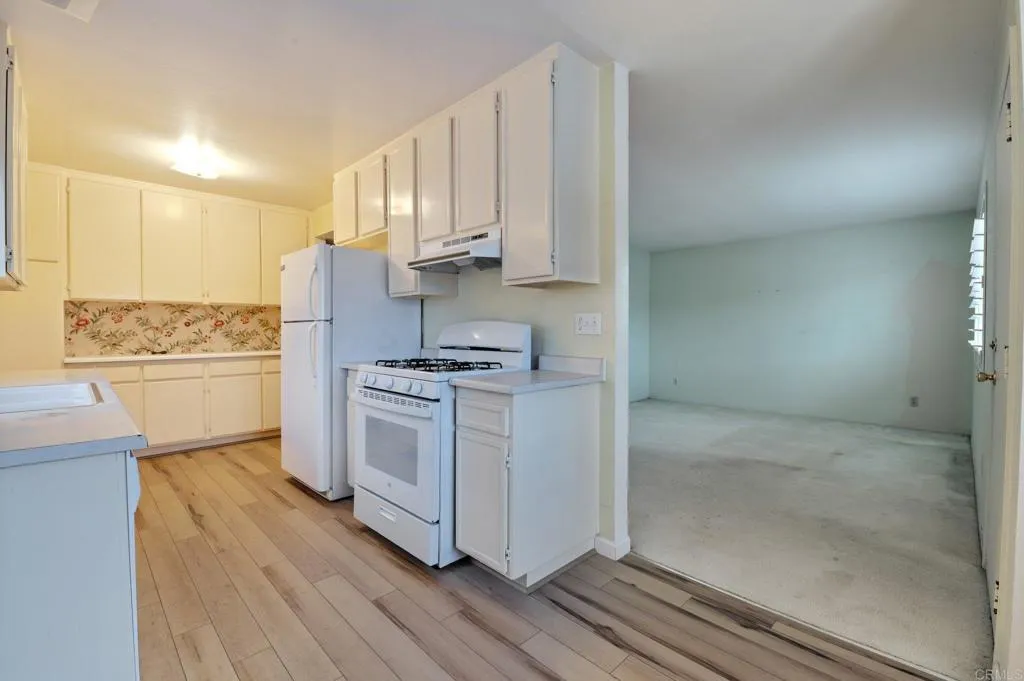 Photo #4: NDP2402476 Listing 