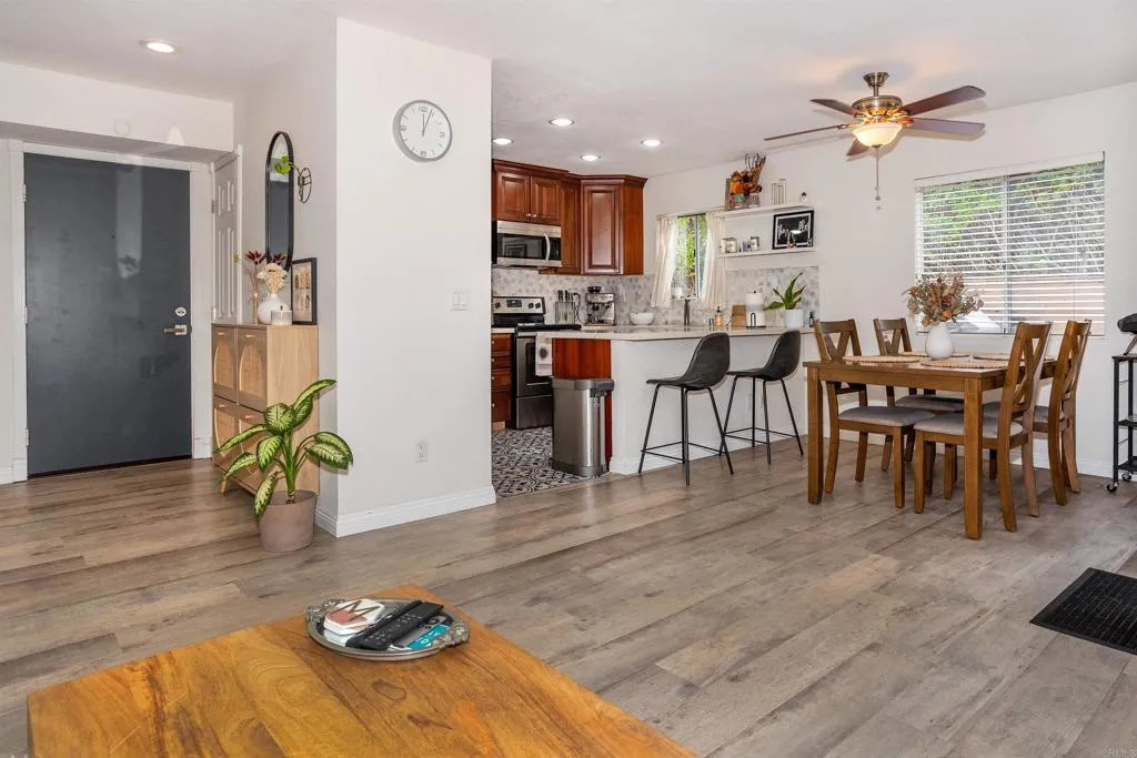 https://cdn.realtyfeed.com/cdn/127/306133303/5896fc56e019ea82bf1462c0990f52c0.webp