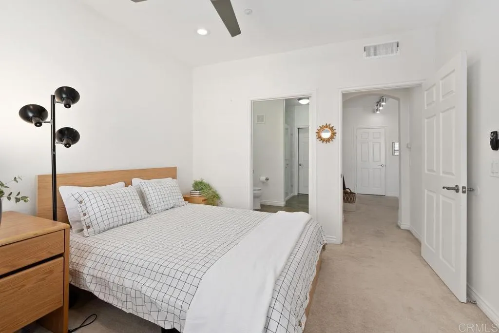 https://cdn.realtyfeed.com/cdn/127/306133429/82fdb78a7430598459c9196a2909ad8d.webp