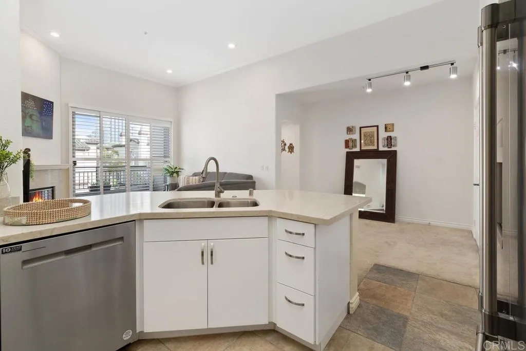 https://cdn.realtyfeed.com/cdn/127/306133429/d9fba64b4f4b7b861b53b4be3d7d8a3e.webp