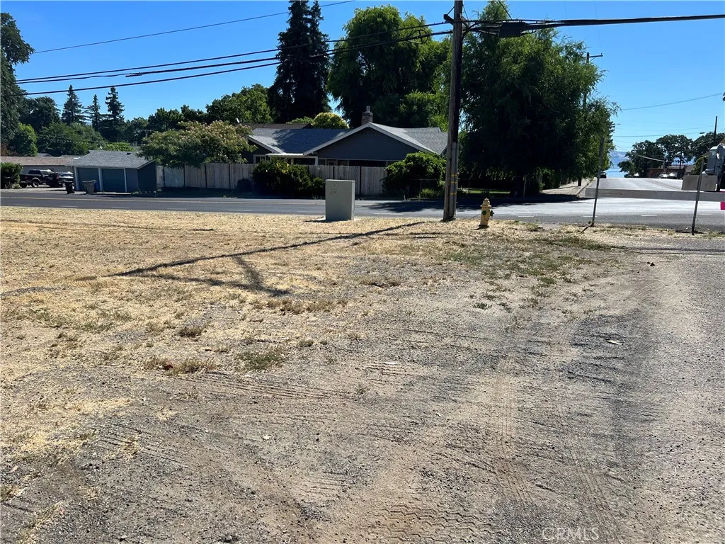 310 Clear Lake, Lakeport, Ca 95453 - Photo 2 of 2, Lakeport, CA