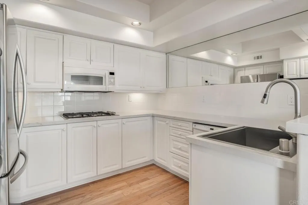 https://cdn.realtyfeed.com/cdn/127/306137924/41d51b09089148fe652432d0ebcadd4b.webp