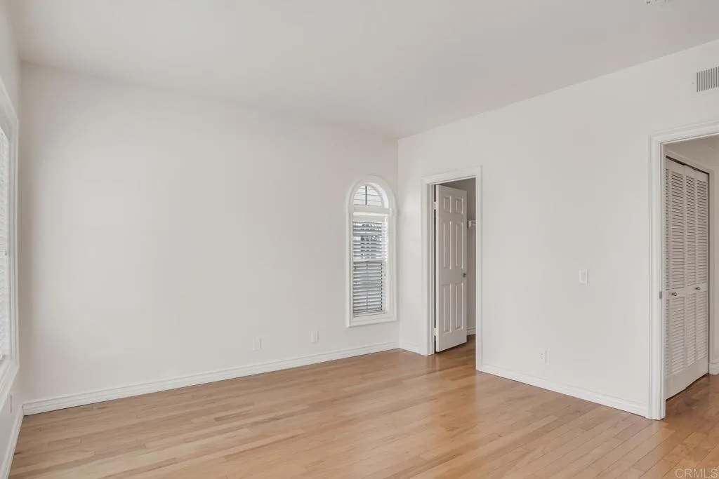 https://cdn.realtyfeed.com/cdn/127/306137924/5fbd99f2909321cb4dba0d1b576eb5d9.webp