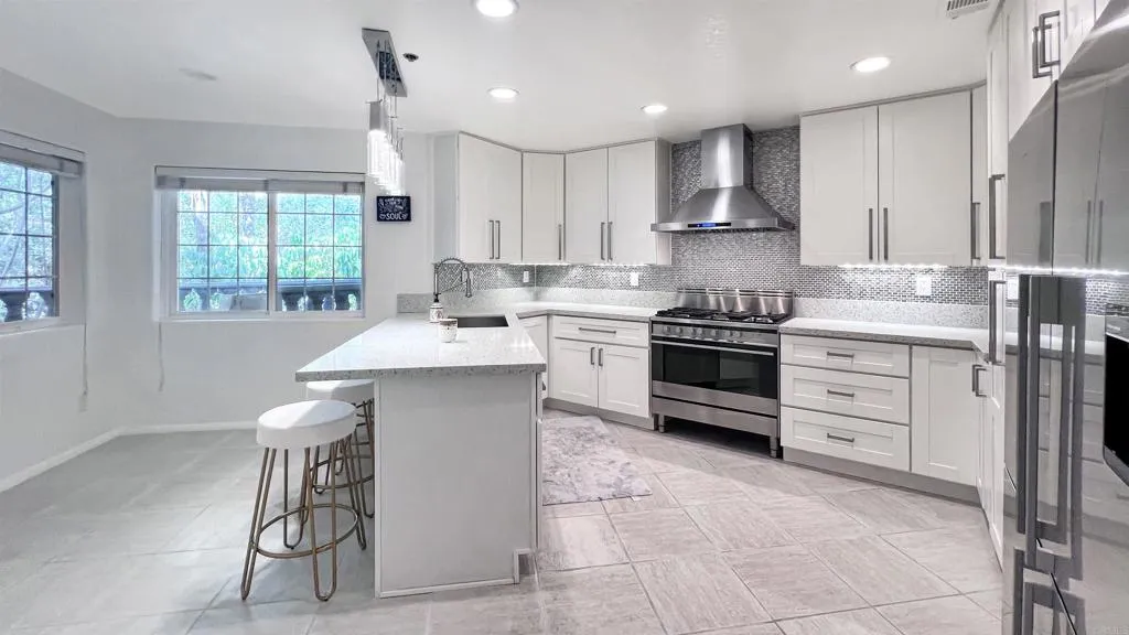 https://cdn.realtyfeed.com/cdn/127/306137928/12b0a1ed109b45b245fc193a7c260e85.webp