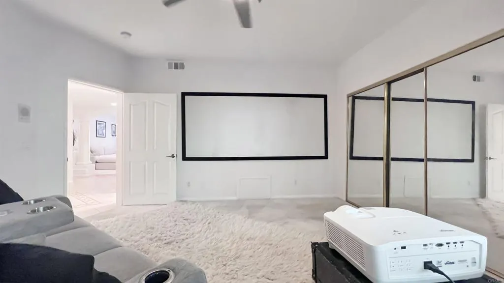 https://cdn.realtyfeed.com/cdn/127/306137928/30fc6ab1ac5be4a579d24ca93ad34e15.webp