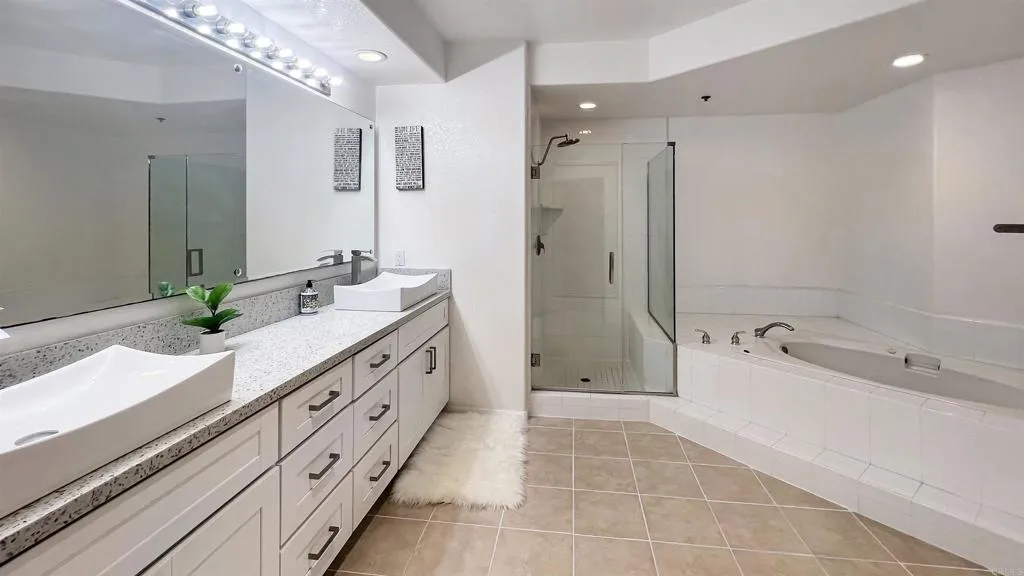 https://cdn.realtyfeed.com/cdn/127/306137928/36cf05aadc0d5e8512bb31752eb3268e.webp