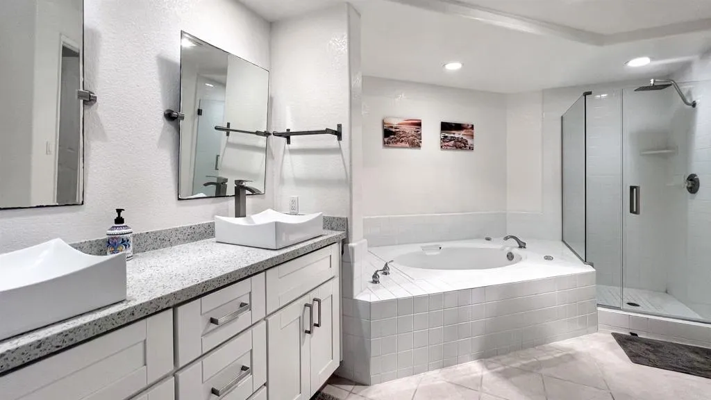https://cdn.realtyfeed.com/cdn/127/306137928/62fd76fbefed0138b3b5f8677c0f80a9.webp