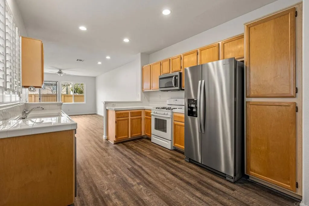 Photo #6: NDP2402950 Listing 