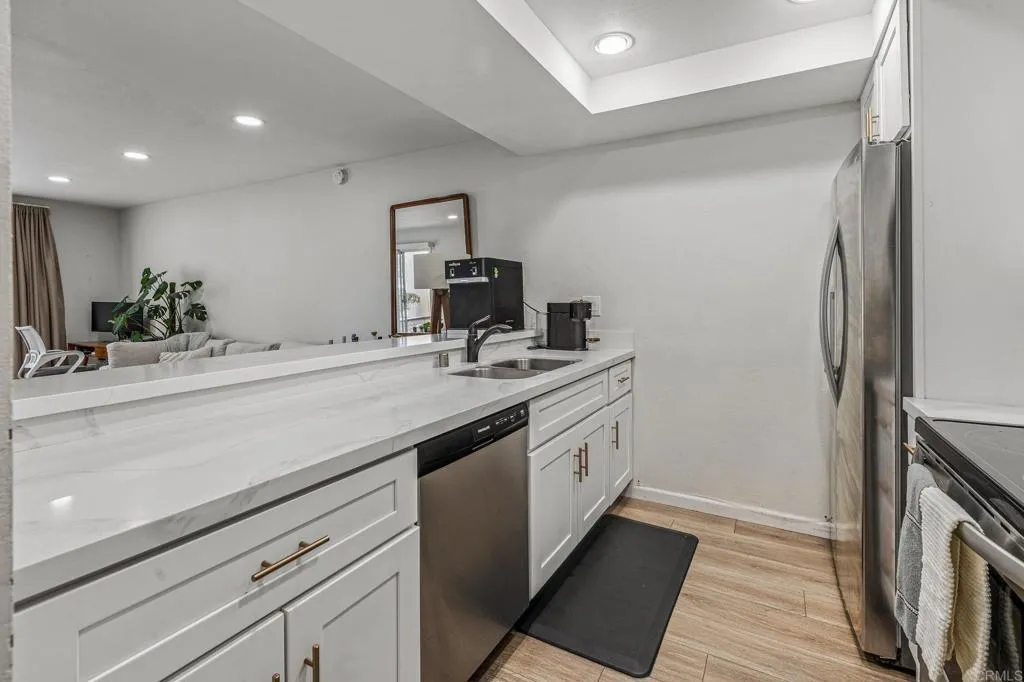 Photo #5: PTP2401985 Listing 